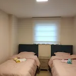 Modern Flats With Amazing Sea View Isztambul
