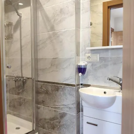 Modern Flats With Amazing Sea View Isztambul