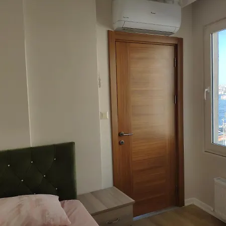 Modern Flats With Amazing Sea View Apartament Stambuł